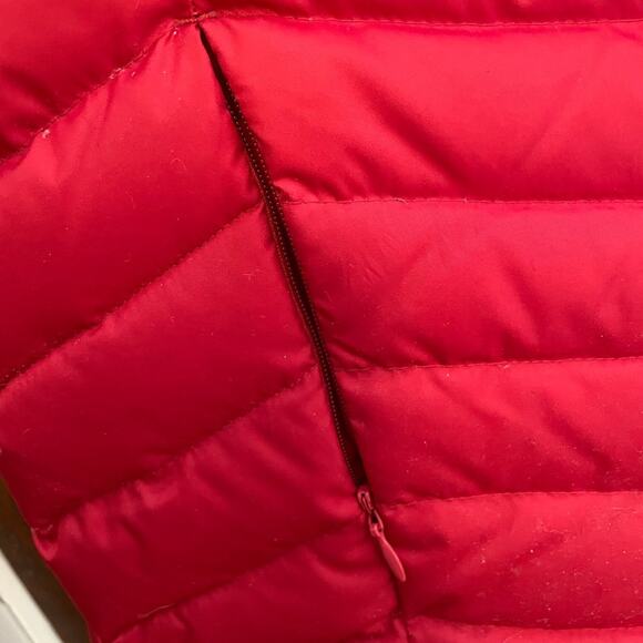 Talbots Quilted Duck Down Vest Women's L | Red | Classic, Warm, Layering | EUC - Picture 6 of 12